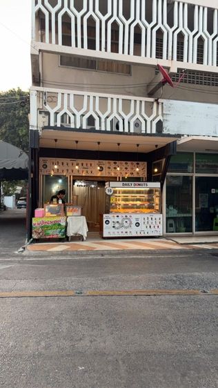 ร้านขนม เฟรนชายกาแฟและโดนัท