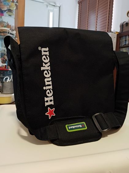 กระเป๋าสะพาย กระเป๋าเก็บความเย็นสีดำ ลาย Heineken รูปที่ 2