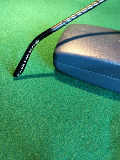 ขอขายแว่นตากันแดดหญิงแบรนด์ Sass and bide รุ่น nara เป็นแว่นตาประเภท hand made แท้ผลิตในจีนแต่ดังในประเทศออสเตรเลียทรง wayfarer กระจกสีดำ รูปที่ 8