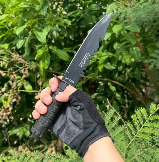 มีดเดินป่า ยาว 11.5 นิ้วสีดำ