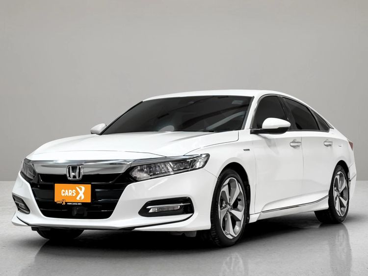 รถ Honda Accord 2.0 Hybrid สี ขาว
