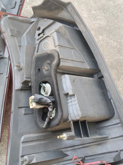ขายไฟท้าย Toyota wish ใช้งานได้ปกติ มีตำหนิตามรูปคับ