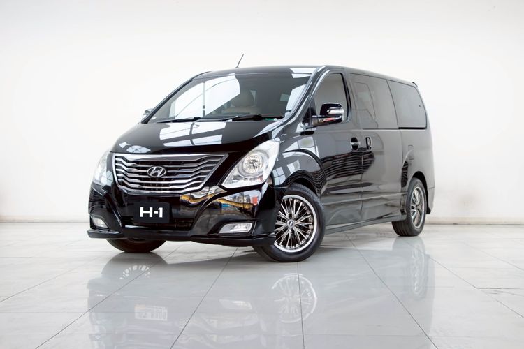 รถ Hyundai H-1  2.5 Deluxe สี ดำ