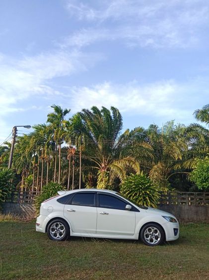 Ford Focus 2011 2.0 Sport Plus เบนซิน ไม่ติดแก๊ส เกียร์อัตโนมัติ ขาว รูปที่ 2