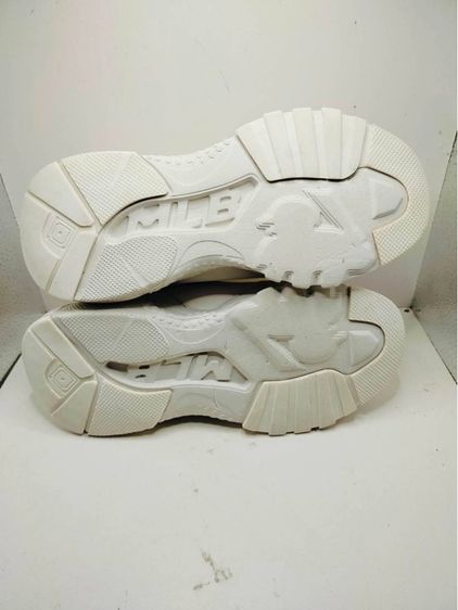 รองเท้า รูปที่ 2