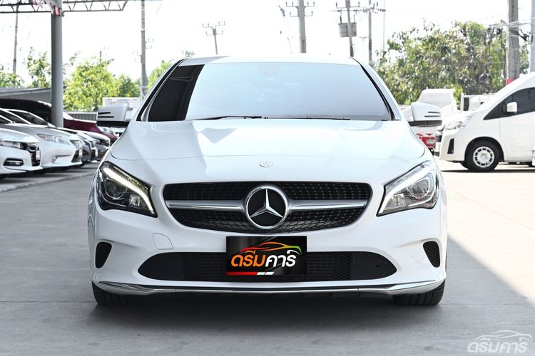 Mercedes-Benz CLA-Class 2017 CLA200 Sedan เบนซิน ไม่ติดแก๊ส เกียร์อัตโนมัติ ขาว รูปที่ 2