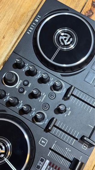 เครื่องดีเจ รุ่น Numark Party Mix สภาพดี เหมาะสำหรับมือใหม่ รูปที่ 2