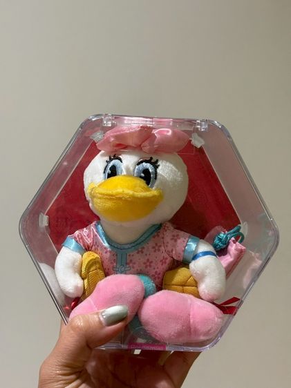 ตุ๊กตาเป็ดสีชมพู