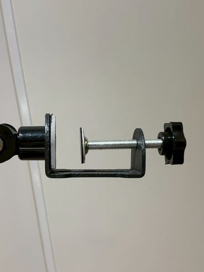 ที่วางโทรศัพท์ หรือไอแพด แบบหนีบหัวเตียงได้ รูปที่ 2