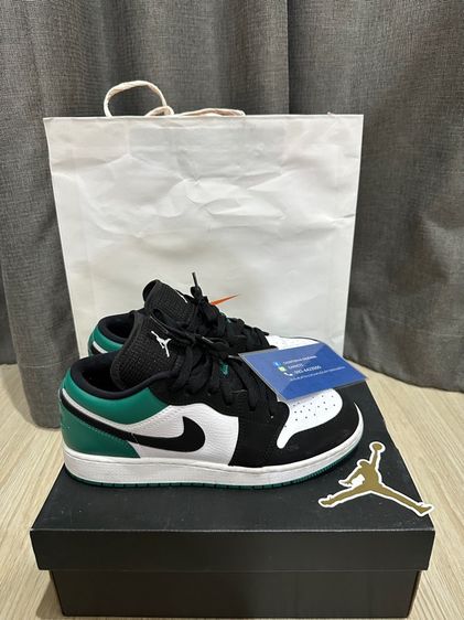 รองเท้าผ้าใบ nike air jordan รูปที่ 4