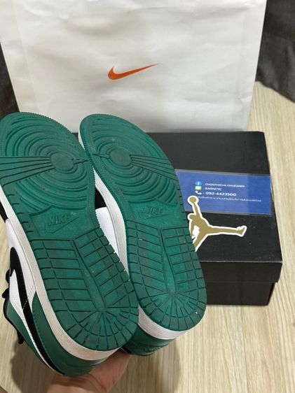 รองเท้าผ้าใบ nike air jordan รูปที่ 3