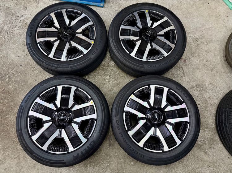 ล้อแม็ก JAECOO 6 ขอบ 19” ถอดป้ายแดง ยาง GITI 225-55R19 ปี 25 ตุ่มหน้ายางอยู่ครบ รูปที่ 4
