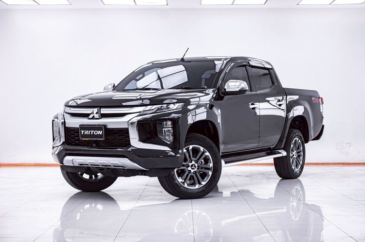 Mitsubishi Triton 2019 2.4 GLS Plus Pickup ดีเซล ไม่ติดแก๊ส เกียร์อัตโนมัติ ดำ