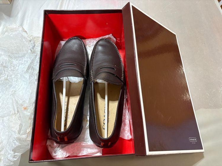 รองเท้าหรู สภาพดี ยี่ห้อดัง