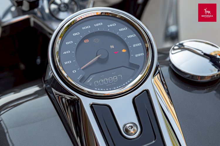 HD Fatboy114 ปี2023 ตัวใหม่ สีทูโทน วิ่งน้อย800Mi. ท่อVance and Hines รูปที่ 6