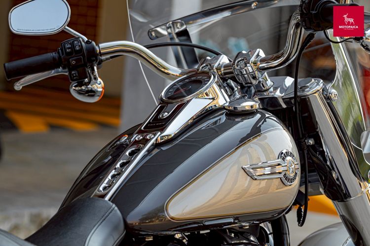 HD Fatboy114 ปี2023 ตัวใหม่ สีทูโทน วิ่งน้อย800Mi. ท่อVance and Hines รูปที่ 14
