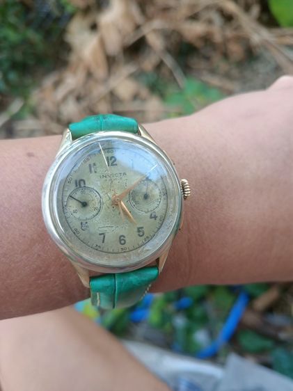 Vintage Invicta Chronograph Hand Winding Cal Landeron 48 made swiss ไขลานจับเวลา 2 วง 36-38mm.รวมมะยม เรือนกะไหล่ทอง มีรอยใช้งาน