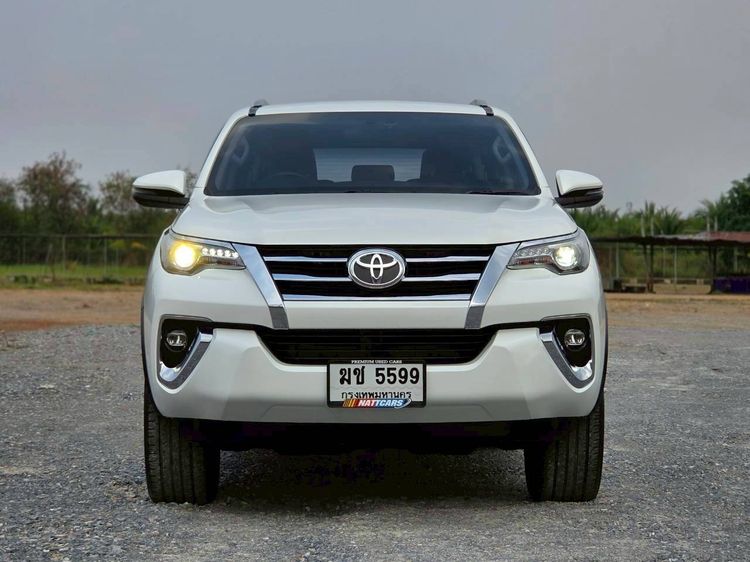 Toyota Fortuner 2020 2.4 G Utility-car ดีเซล ไม่ติดแก๊ส เกียร์อัตโนมัติ ขาว รูปที่ 2