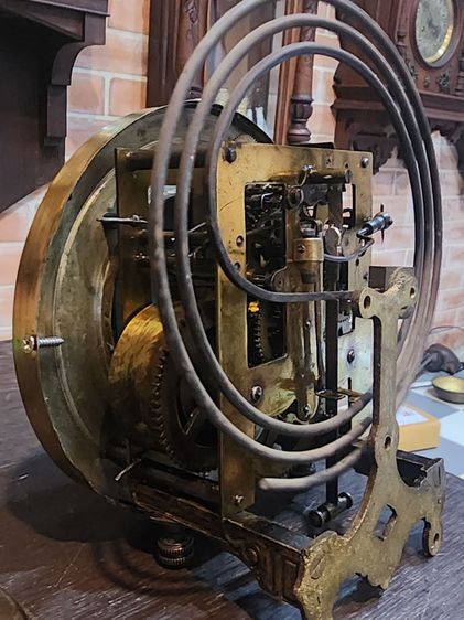 เครื่องนาฬิกาโบราณ รูปที่ 9