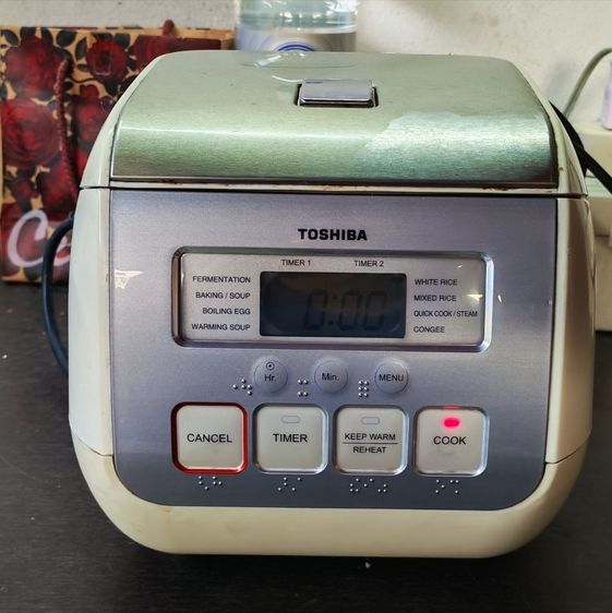 หม้อหุงข้าว TOSHIBA รุ่น RC-5MS (0.54L) ใช้งานได้ปรกติ