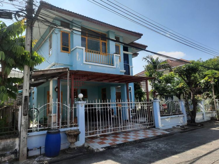 มีบางส่วน ขายบ้านเดี่ยว 2 ชั้น 50 ตร.วา 3 ห้องนอน 3 ห้องน้ำ หมู่บ้านฟ้ากรีนพาร์ครังสิต ลำลูกกา คลอง 2 ปทุมธานี รูปที่ 2