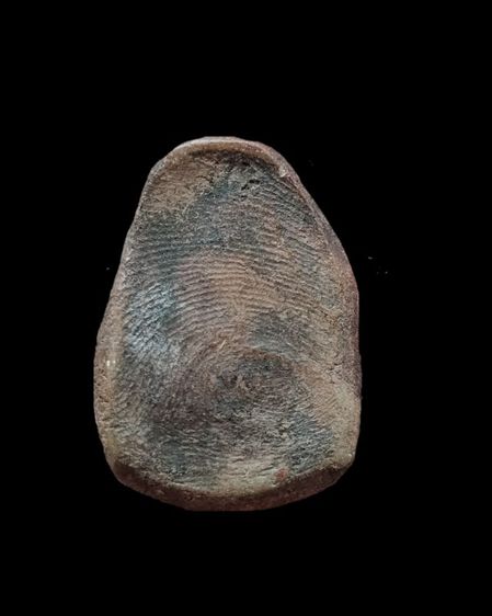  พระผงสุพรรณ พิมพ์หน้าแก่ (เนื้อดิน ไม่ตัดปีก) รูปที่ 2