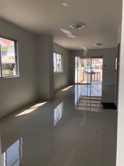 มีบางส่วน พานทอง ชลบุรี ทาวน์โฮม 2 ชั้น รูปที่ 2