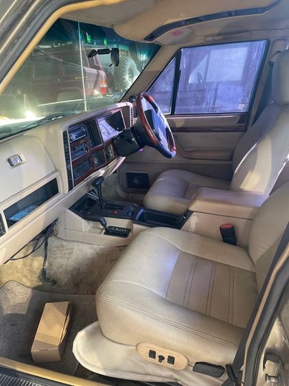 Jeep Cherokee 1997 4.0 Limited 4WD เบนซิน LPG เกียร์อัตโนมัติ ดำ รูปที่ 4