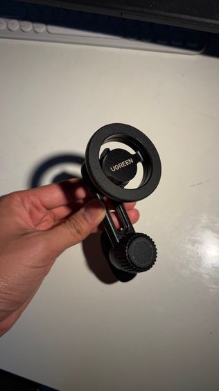 ส่งต่อ ที่วางมือถือในรถยนต์แบบแม่เหล็ก ยึดติดแน่น