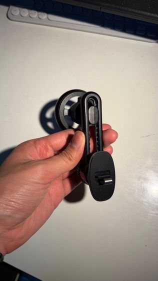 ส่งต่อ ที่วางมือถือในรถยนต์แบบแม่เหล็ก ยึดติดแน่น รูปที่ 3