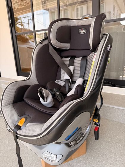 Chicco NextFit iX Convertible Car Seat