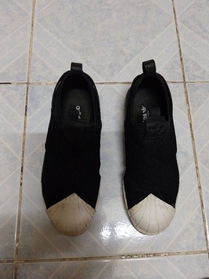 รองเท้า adidas รูปที่ 2