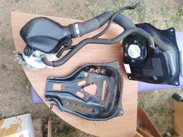 ถัง​น้ำมัน​ปั้ม​ติ๊ก​ฝา​ถัง​ฟีลา​โน่​และ​ฟ​ี​โอ​เล่​ รูปที่ 11