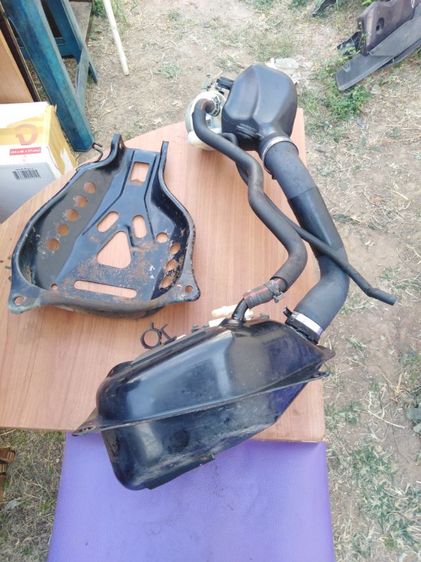 ถัง​น้ำมัน​ปั้ม​ติ๊ก​ฝา​ถัง​ฟีลา​โน่​และ​ฟ​ี​โอ​เล่​ รูปที่ 9