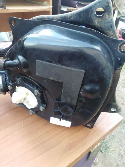 ถัง​น้ำมัน​ปั้ม​ติ๊ก​ฝา​ถัง​ฟีลา​โน่​และ​ฟ​ี​โอ​เล่​ รูปที่ 3