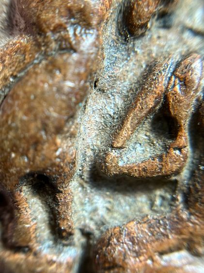  ท่านท้าวกุเวร หลัง พระนางเทวีลักษมี กรุวัดจันเสน ทวารวดี เนื้อดิน รูปที่ 5