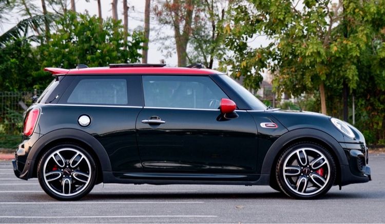 Mini JOHN COOPER WORK 2017 2.0 John Cooper Works Sedan เบนซิน ไม่ติดแก๊ส เกียร์อัตโนมัติ เขียว รูปที่ 4