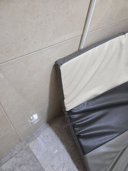 เบาะรองคลาน