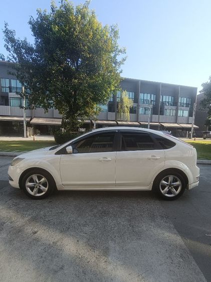 Ford Focus 2012 1.8 Finesse Sedan เบนซิน ไม่ติดแก๊ส เกียร์อัตโนมัติ ขาว รูปที่ 3
