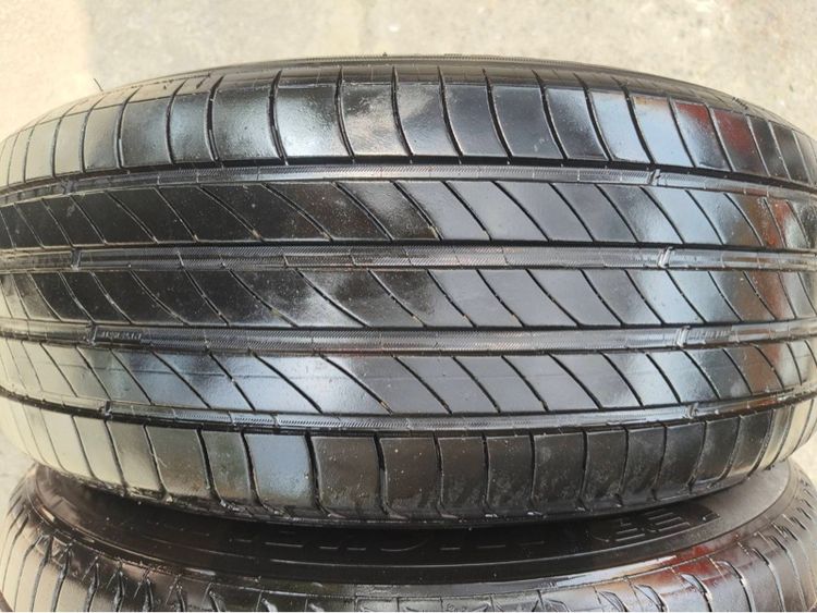 ยางมิชลินไพรมาซี่ 4 215 60 16 ปี 25 ชุดละ 5,000 บาทครับ รูปที่ 5