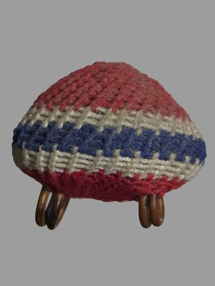 เบี้ยแก้ หลวงปู่เจือ วัดกลางบางแก้ว ถักดิ้นธงชาติ