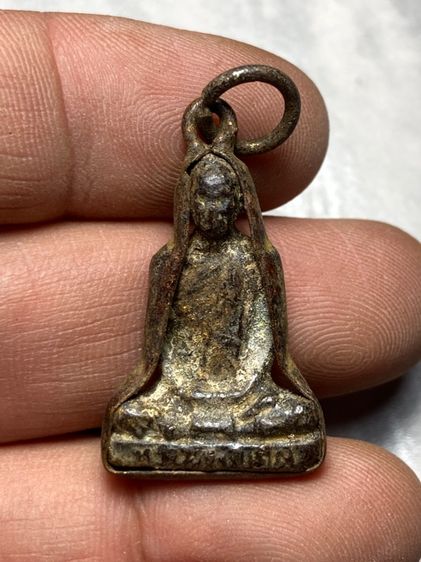 พระเลี่ยมเก่า