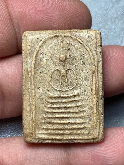 พระสมเด็จเนื้อเก่า