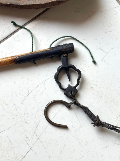 ตาชั่ง อันใหญ่ จานตอกตราจีน โบราณเก่าสะสม  รูปที่ 5