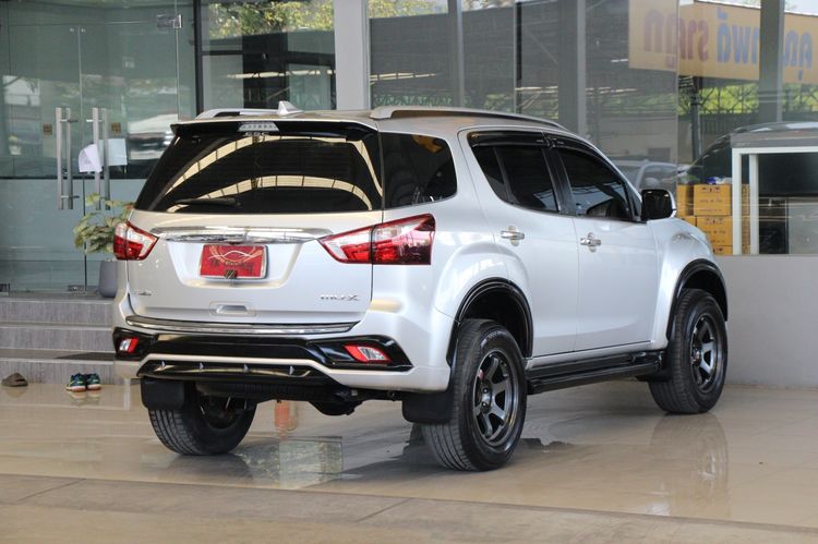 Isuzu MU-X 2020 1.9 The Onyx Utility-car ดีเซล ไม่ติดแก๊ส เกียร์อัตโนมัติ เทา รูปที่ 2