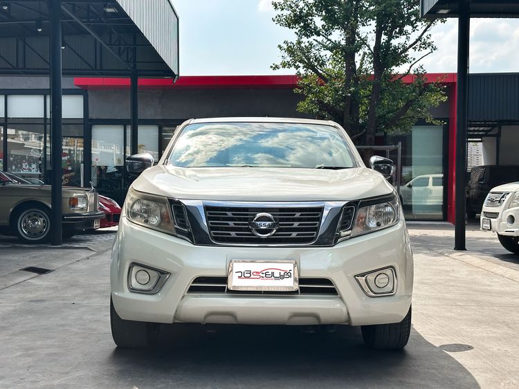 Nissan Navara 2015 2.5 E Pickup ดีเซล เกียร์ธรรมดา ขาว รูปที่ 2