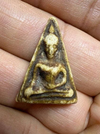 หลวงพ่อโต สามเหลี่ยมพิมพ์เล็ก วัดบางพลี หลวงปู่เผือก วัดกิ่งปลุกเสกสร้างก่อนปี2500 เนื้อไกล้เคียงวัดระฆังเก่าๆ รูปที่ 16