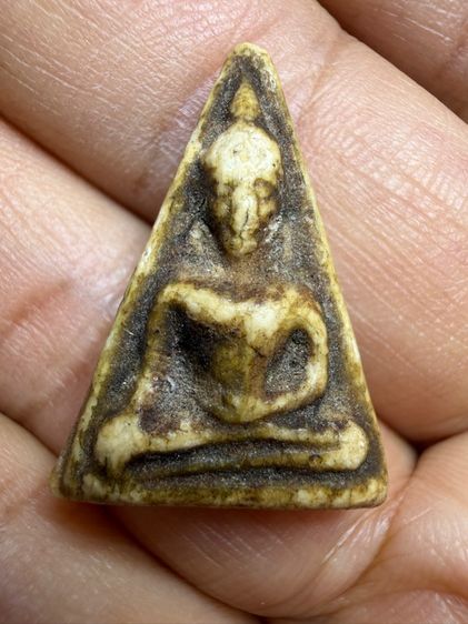 หลวงพ่อโต สามเหลี่ยมพิมพ์เล็ก วัดบางพลี หลวงปู่เผือก วัดกิ่งปลุกเสกสร้างก่อนปี2500 เนื้อไกล้เคียงวัดระฆังเก่าๆ รูปที่ 15