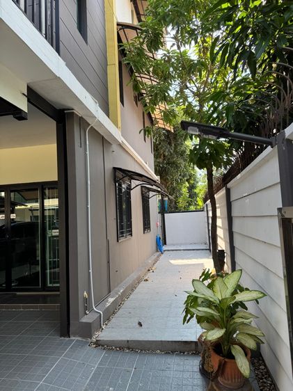 Pruksa ตกแต่งครบ ใช่ บ้านทาวน์โฮม 3 ชั้น  รูปที่ 3