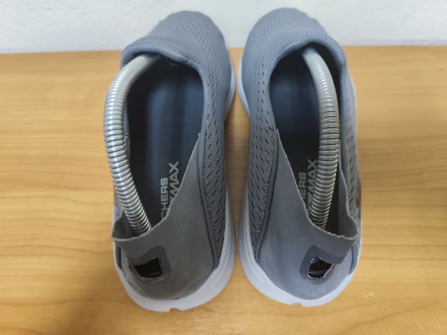 SKECHERS Gowalk 41.0 26.0 แท้ มือสอง รูปที่ 7